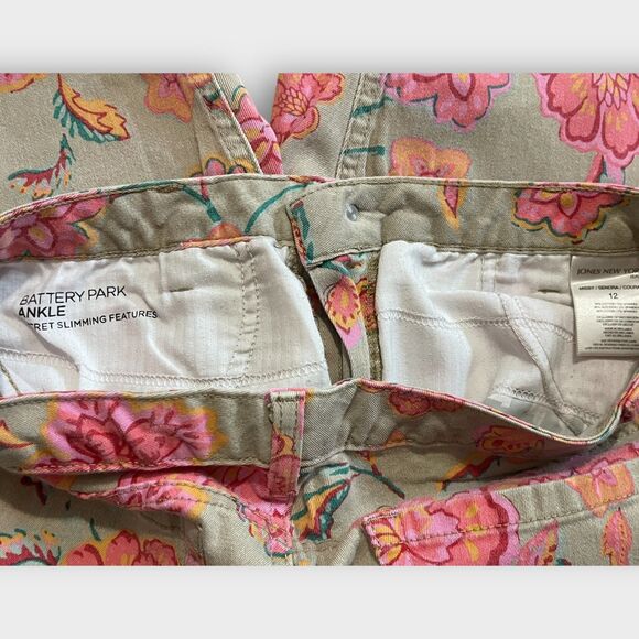 Jones New York Jeans Sz 12 Tan Floral Ankle Length Stylish, Stretch, Casual - Picture 2 of 6
